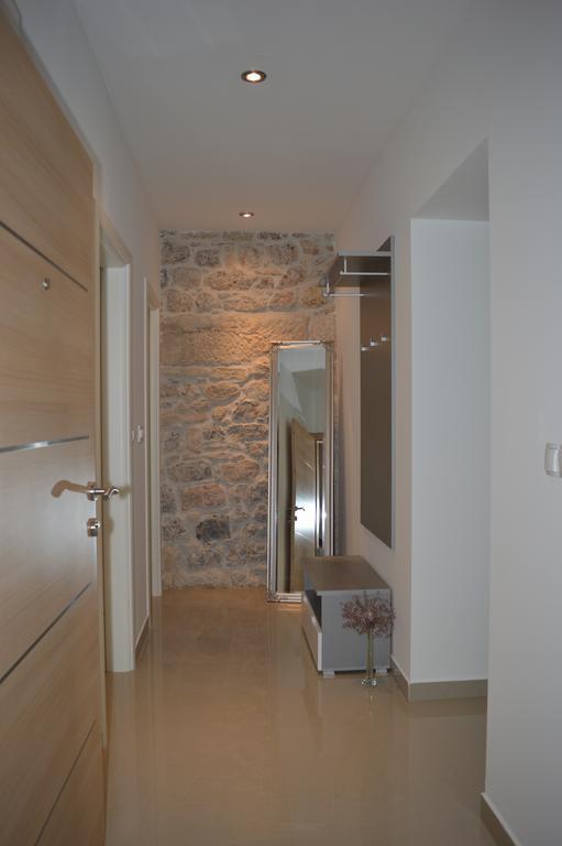 Mila Apartment Sinj Exterior foto